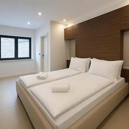 Luxury In Diocletian Palace Gasthof 3*