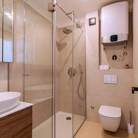 Luxury In Diocletian Palace 스플리트